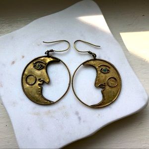 Moon 🌙 earrings with teal eyes